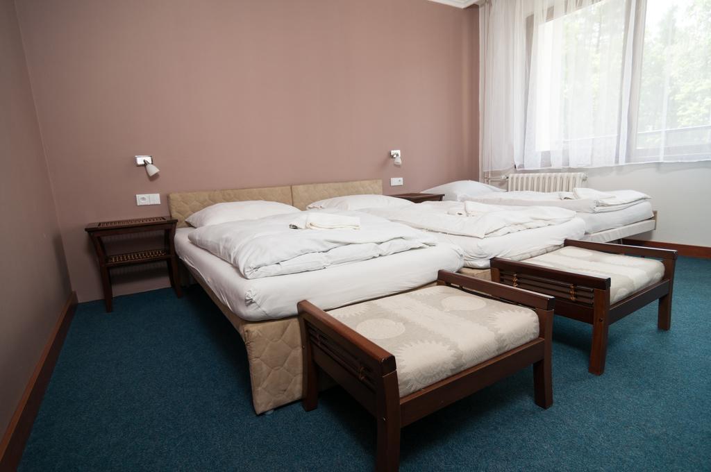 Hotel Radejov Knezdub Exterior photo